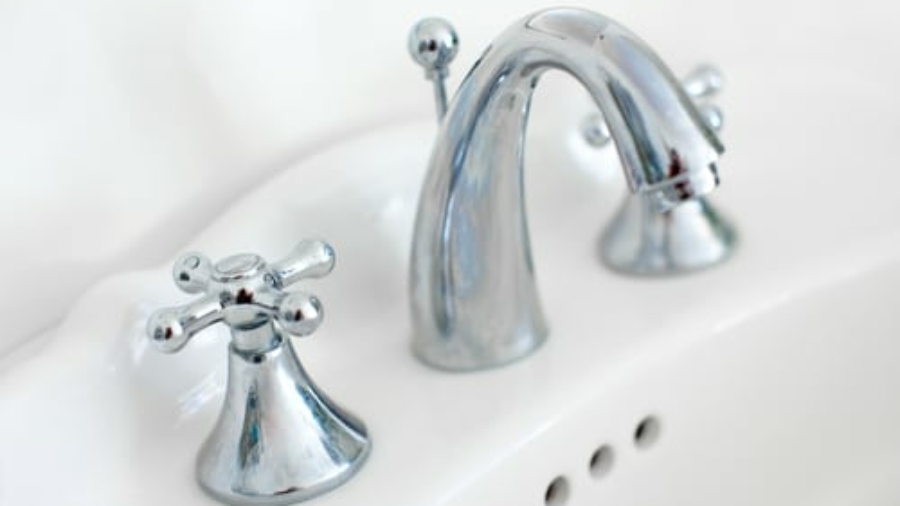 White,Bath.,Close,Up