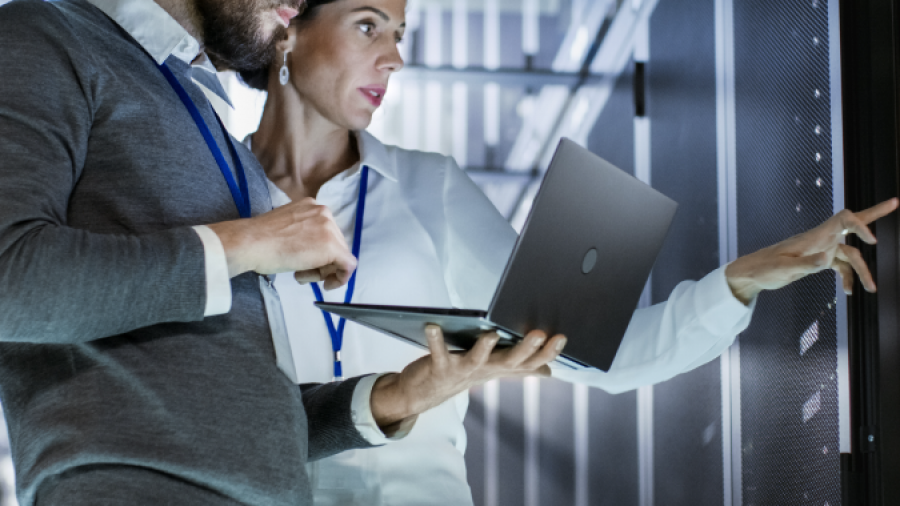 Consultants designing database managed services.