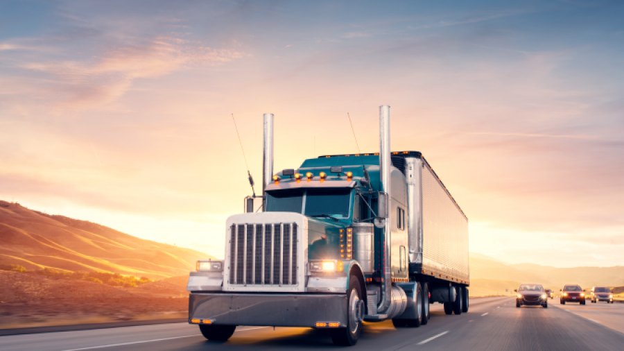 A transport happening on schedule thanks to a third-party logistics provider (3PL).