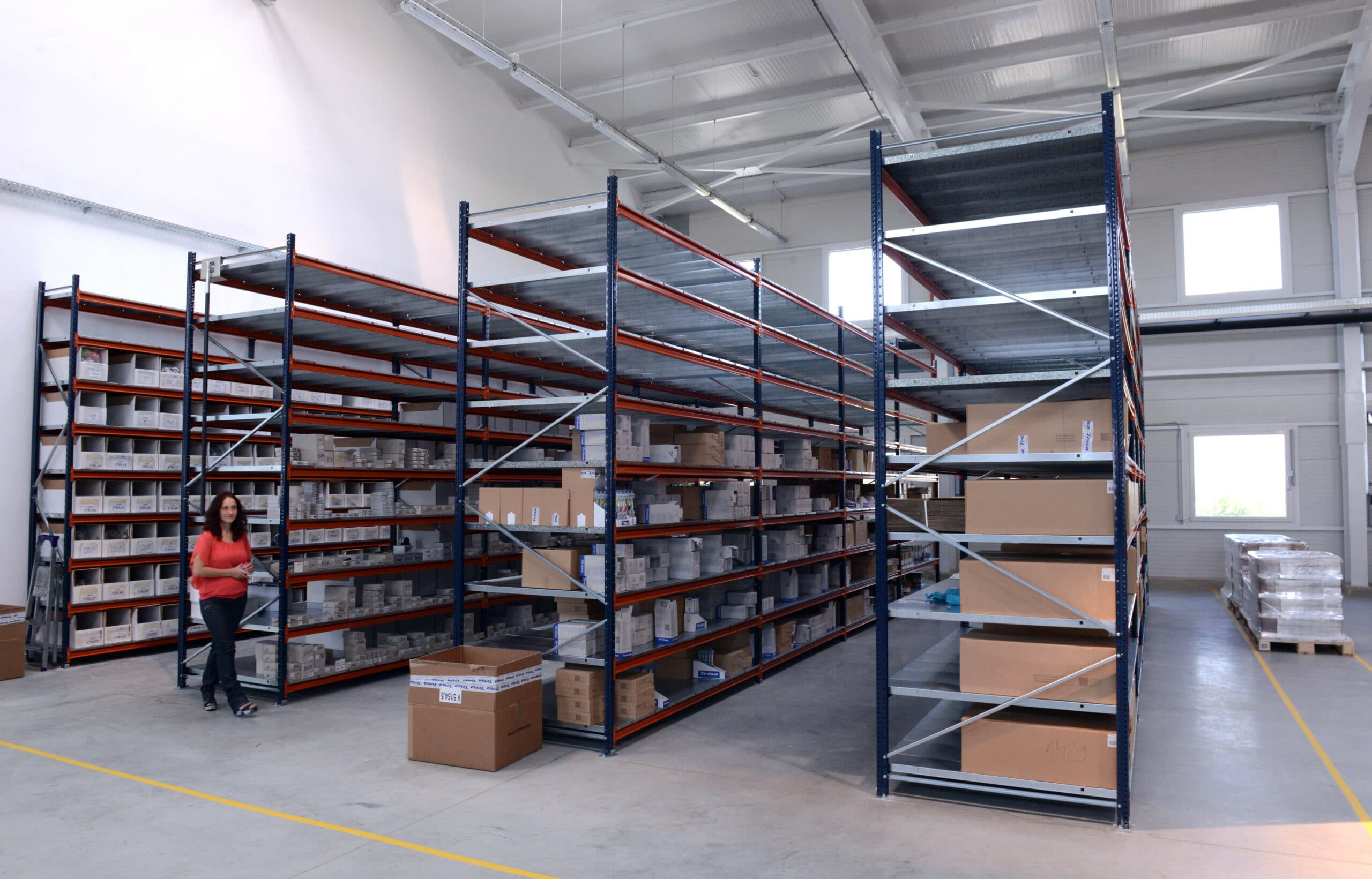 Warehouse storage