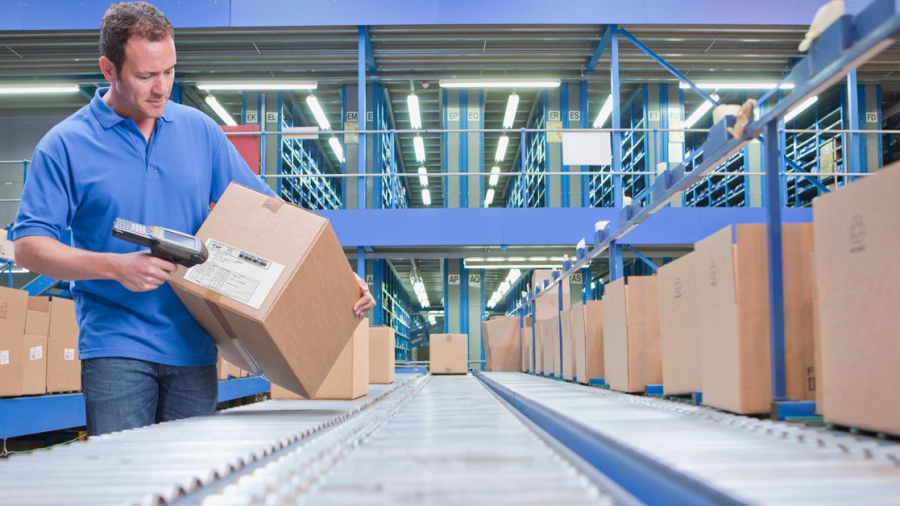 distributed order management for cost-effective order fulfilment