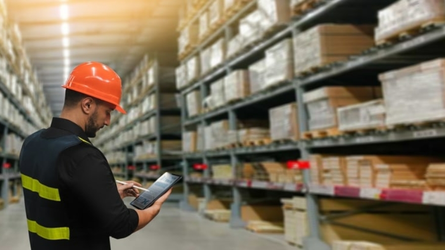 Warehouse,Management,System.,Man,Worker,Hands,Holding,Tablet,On,Warehouse