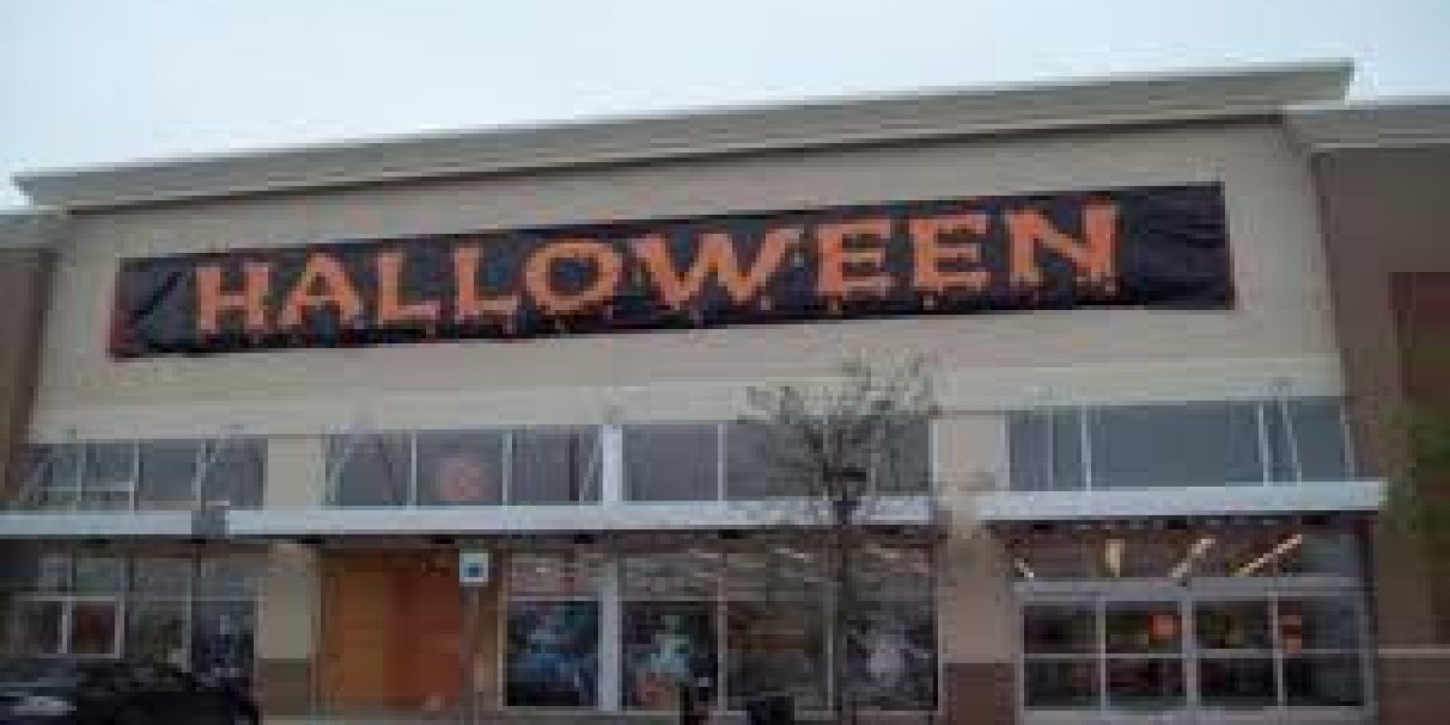Halloween popup store