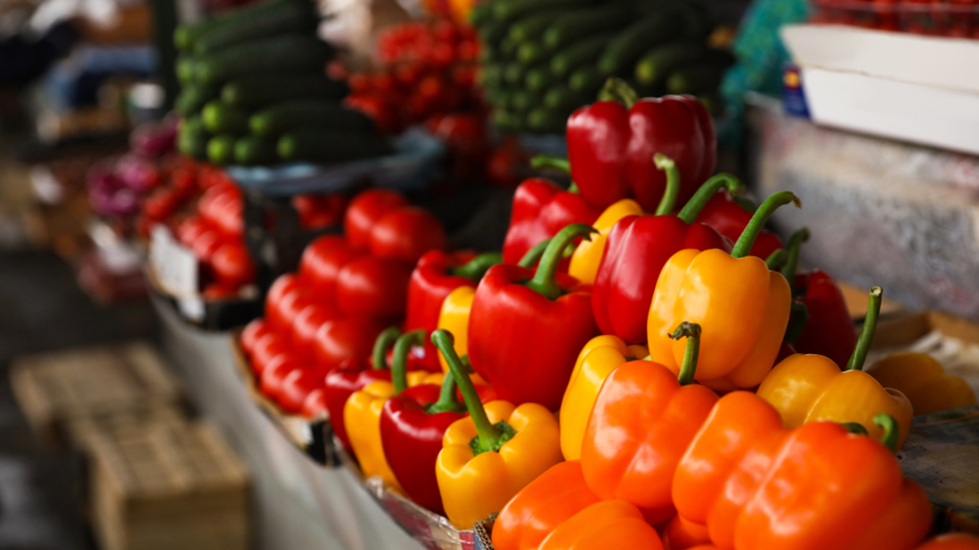 Grocery store with fresh vegetables